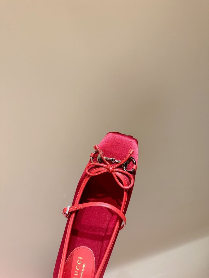 Gucci Flat Shoes